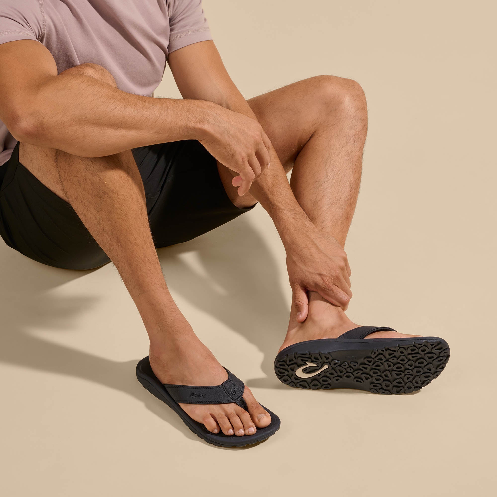 'Ohana - Black - Image 5